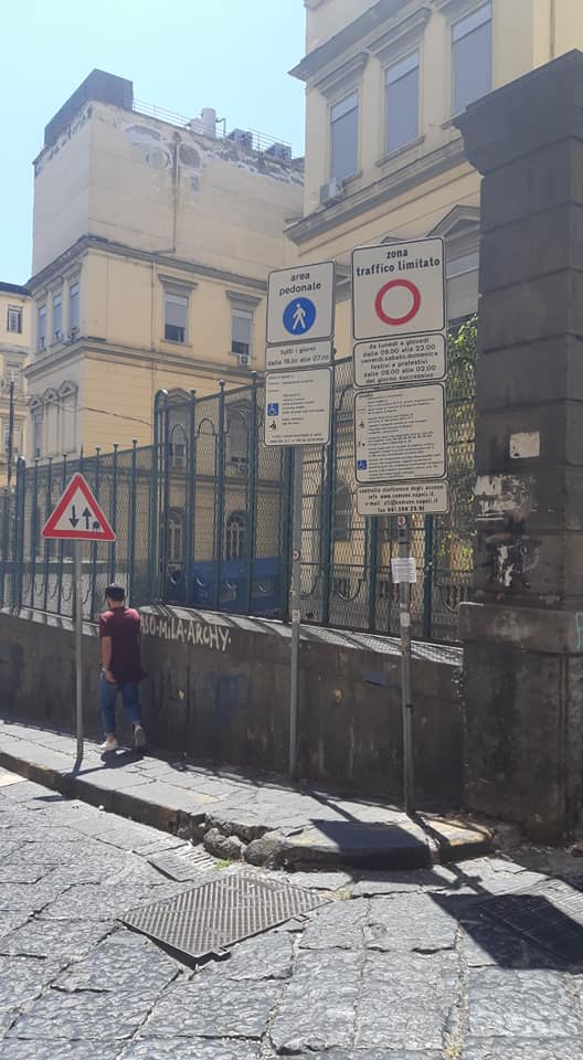 Napoli, multe nulle nelle aree pedonali del Centro Storico 3 118652945 209608467224155 6535888923734915208 n